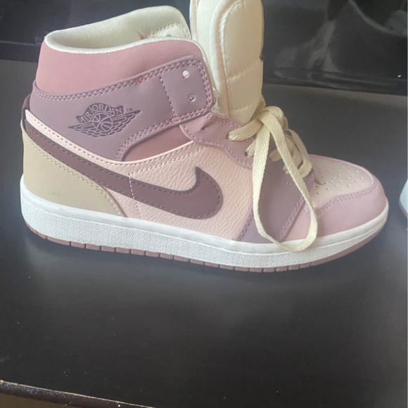 Pink Jordans Shoes - Picture 3 of 4